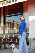 Charger l&#39;image dans la galerie, Veste courte Victoire - Classic Cobalt
